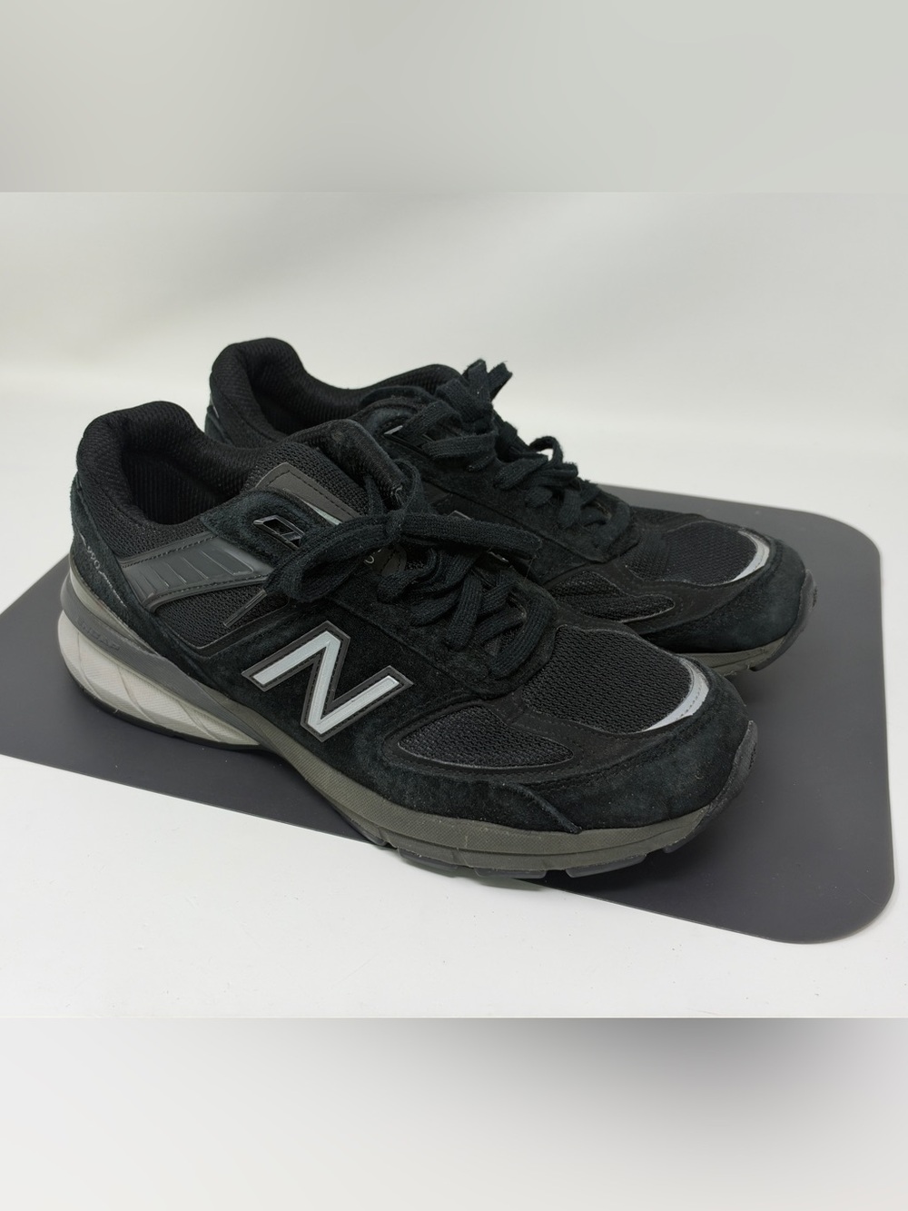 New Balance 990V5 size 9